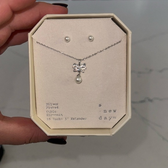 Accessories - A new day jewlery set